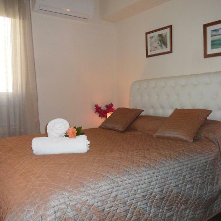Sunshine Apts, Two Bedroom , Free Internet, No 3 圣纳帕 外观 照片