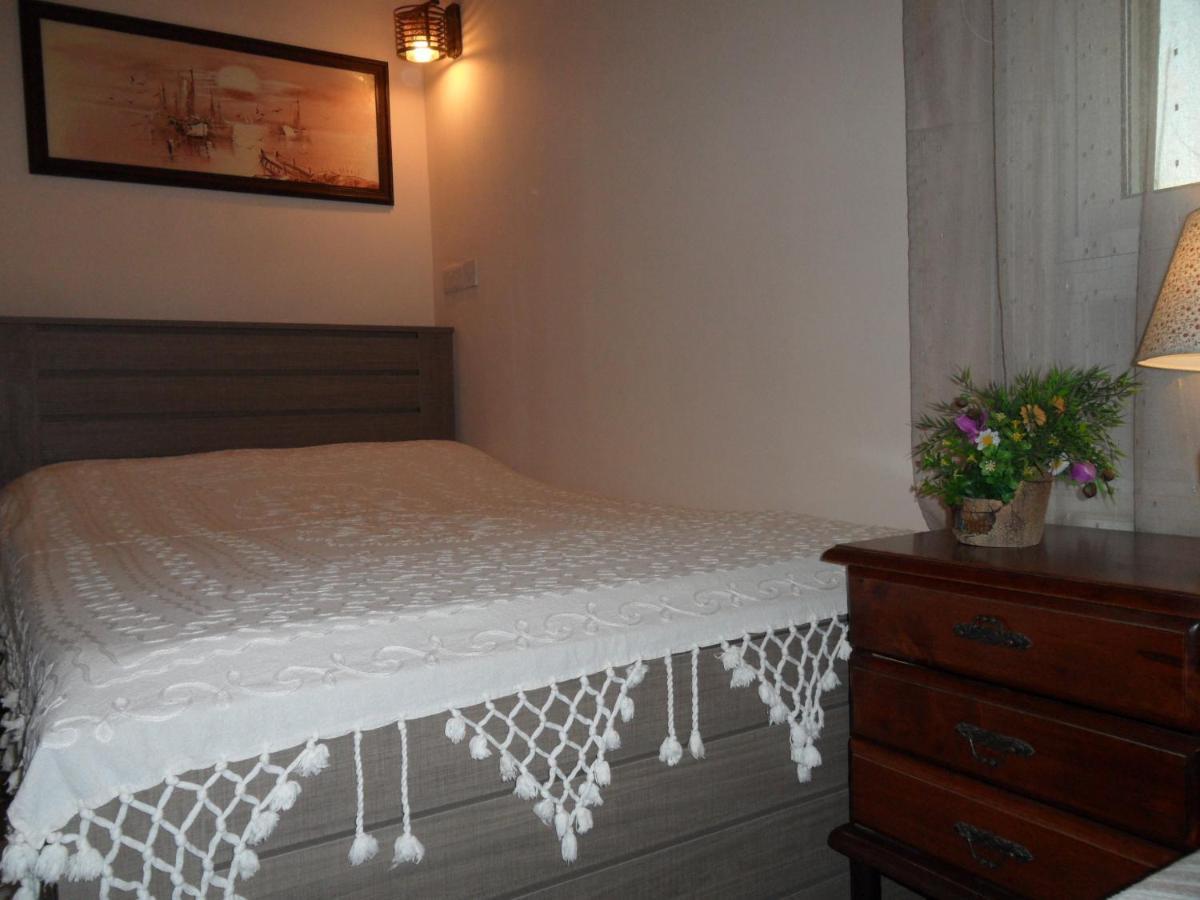 Sunshine Apts, Two Bedroom , Free Internet, No 3 圣纳帕 外观 照片